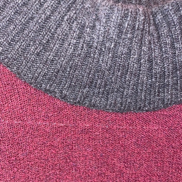 Dolce & Gabbana Turtleneck Sweater - Picture 4 of 7